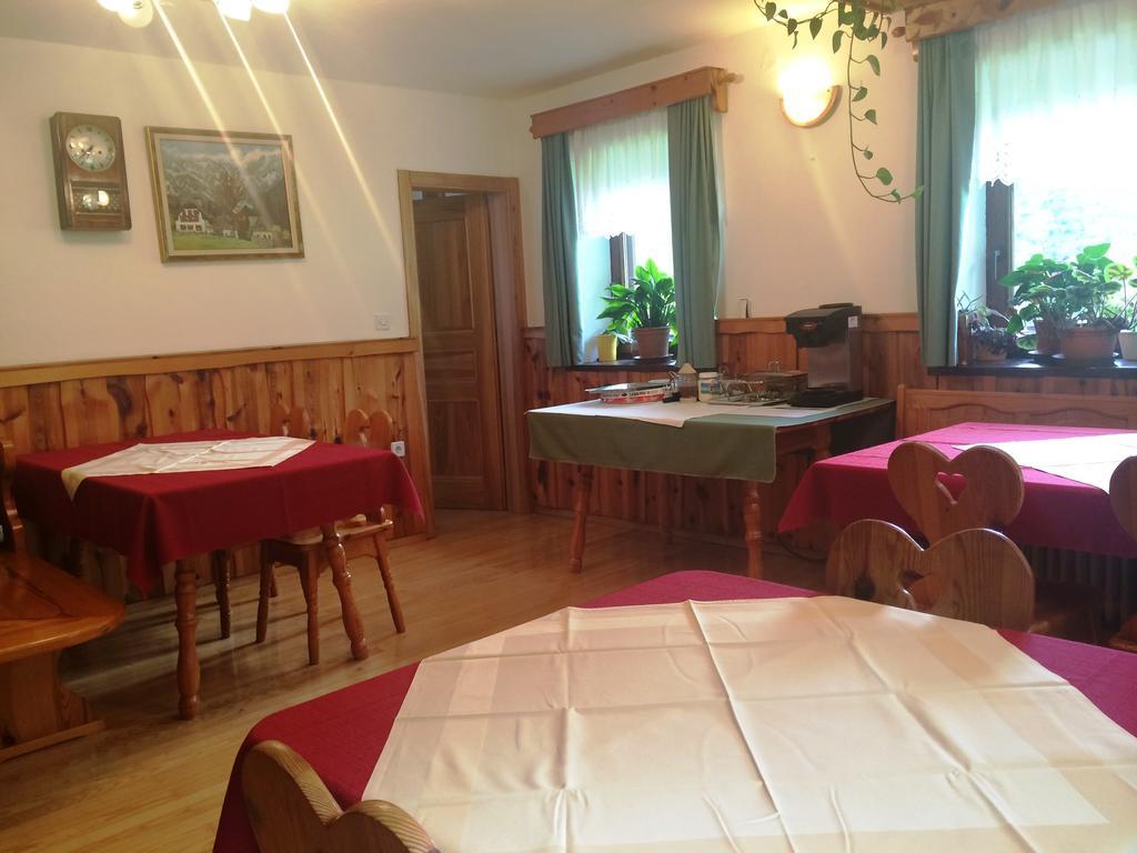 Farm Stay Juvanija Solčava Kültér fotó