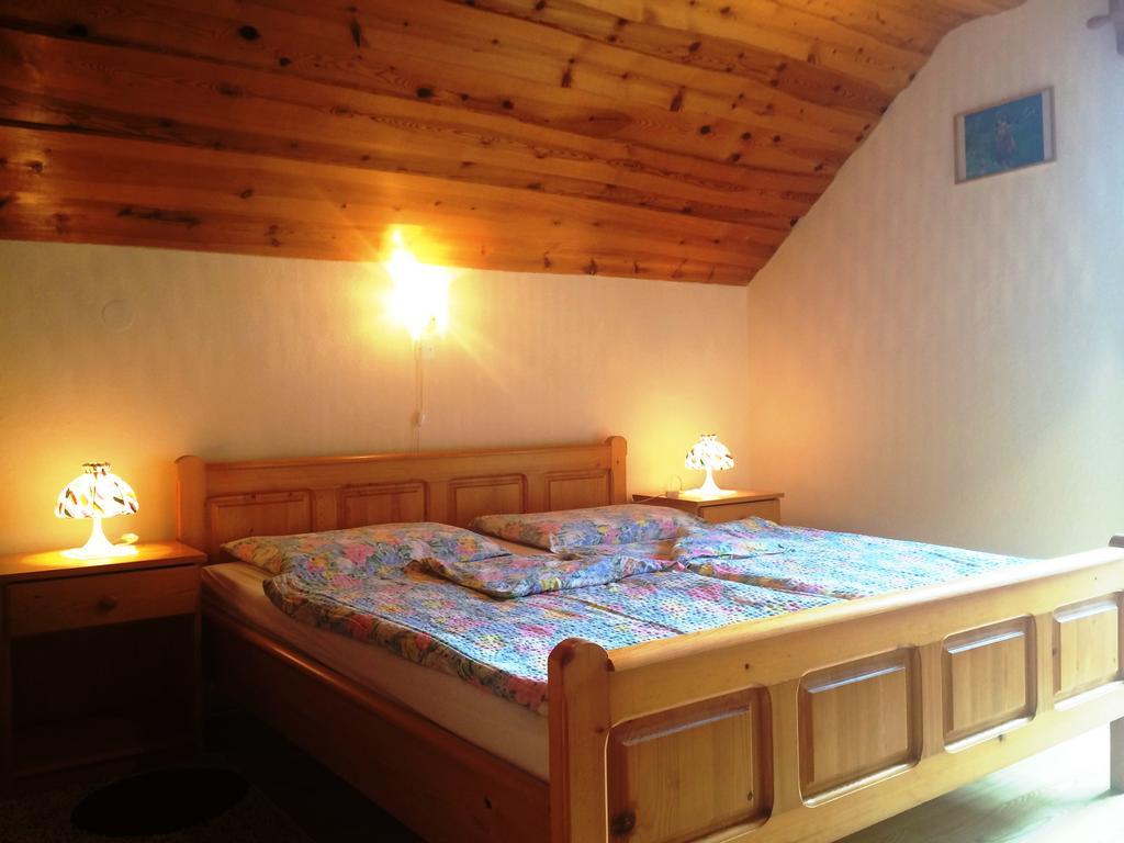 Farm Stay Juvanija Solčava Kültér fotó